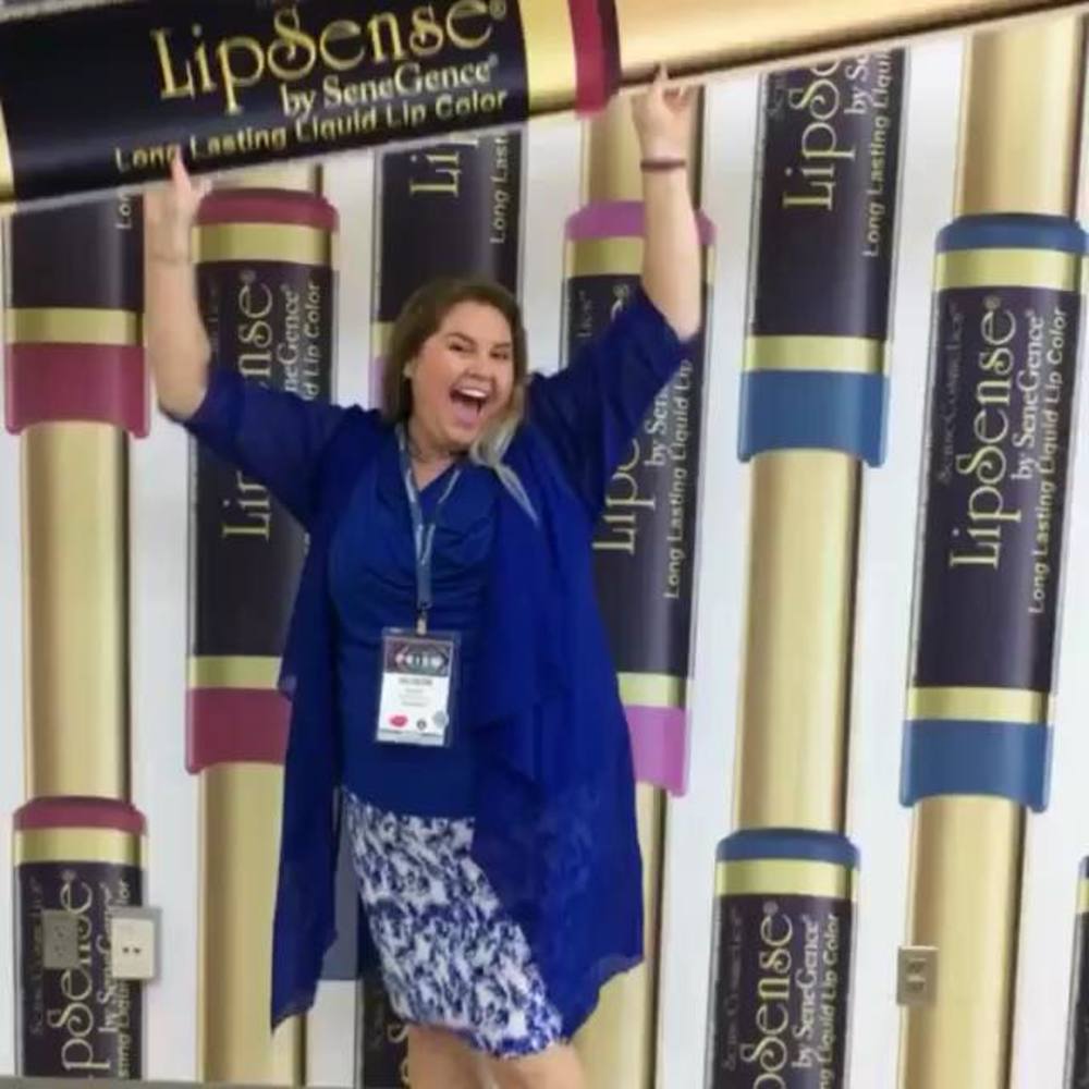 Meet your Posher, Alison